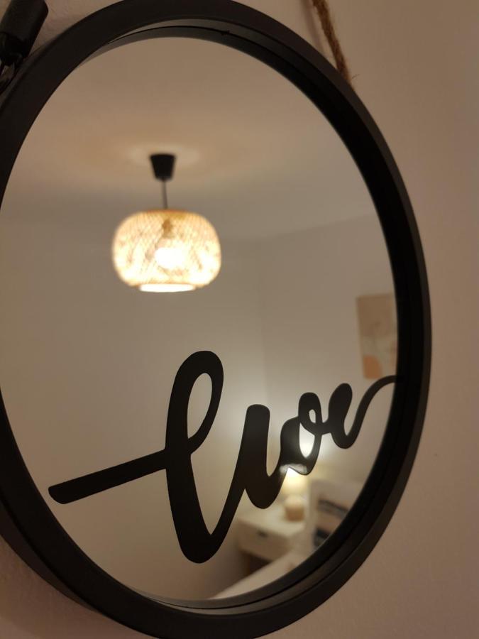 Charming Hideaway In The Heart Of Timisoara!アパートメント エクステリア 写真